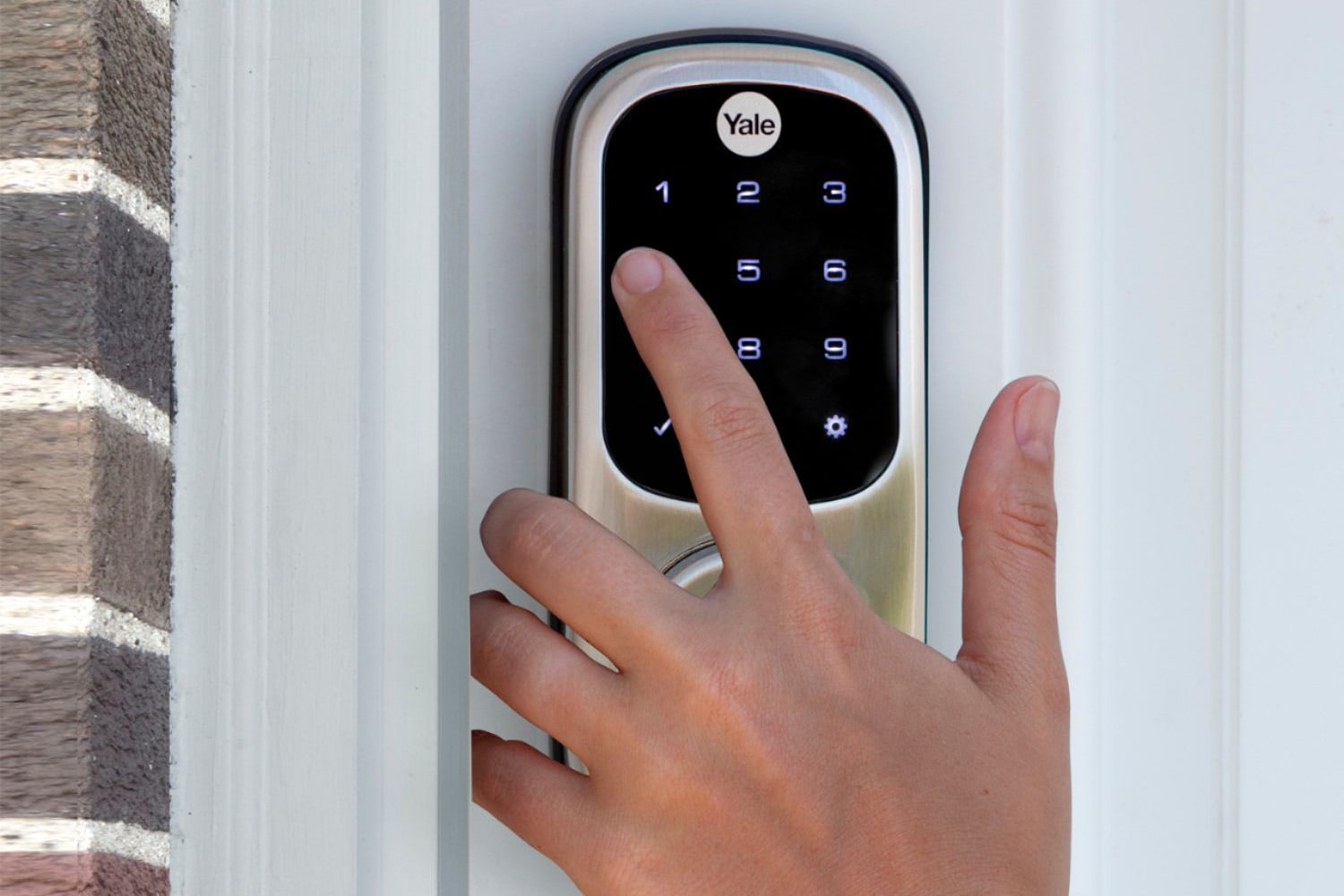 yale assure lock touchscreen best smart lock